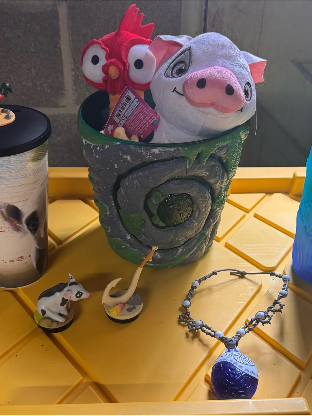 Disney Moana Bundle: HeiHei & Pua Plush, Blue Light Up Tumbler, Necklace & More